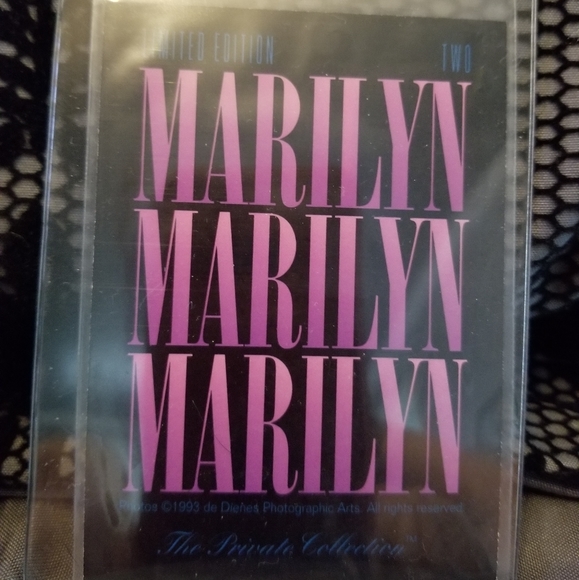 Marilyn Monroe collector cards - Picture 7 of 9